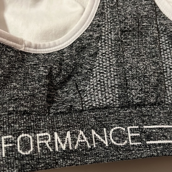 NWT Reversible Calvin Klein Sports Bra - Picture 4 of 7